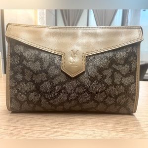 YSL Clutch - AUTHENTIC & Gorgeous ✨